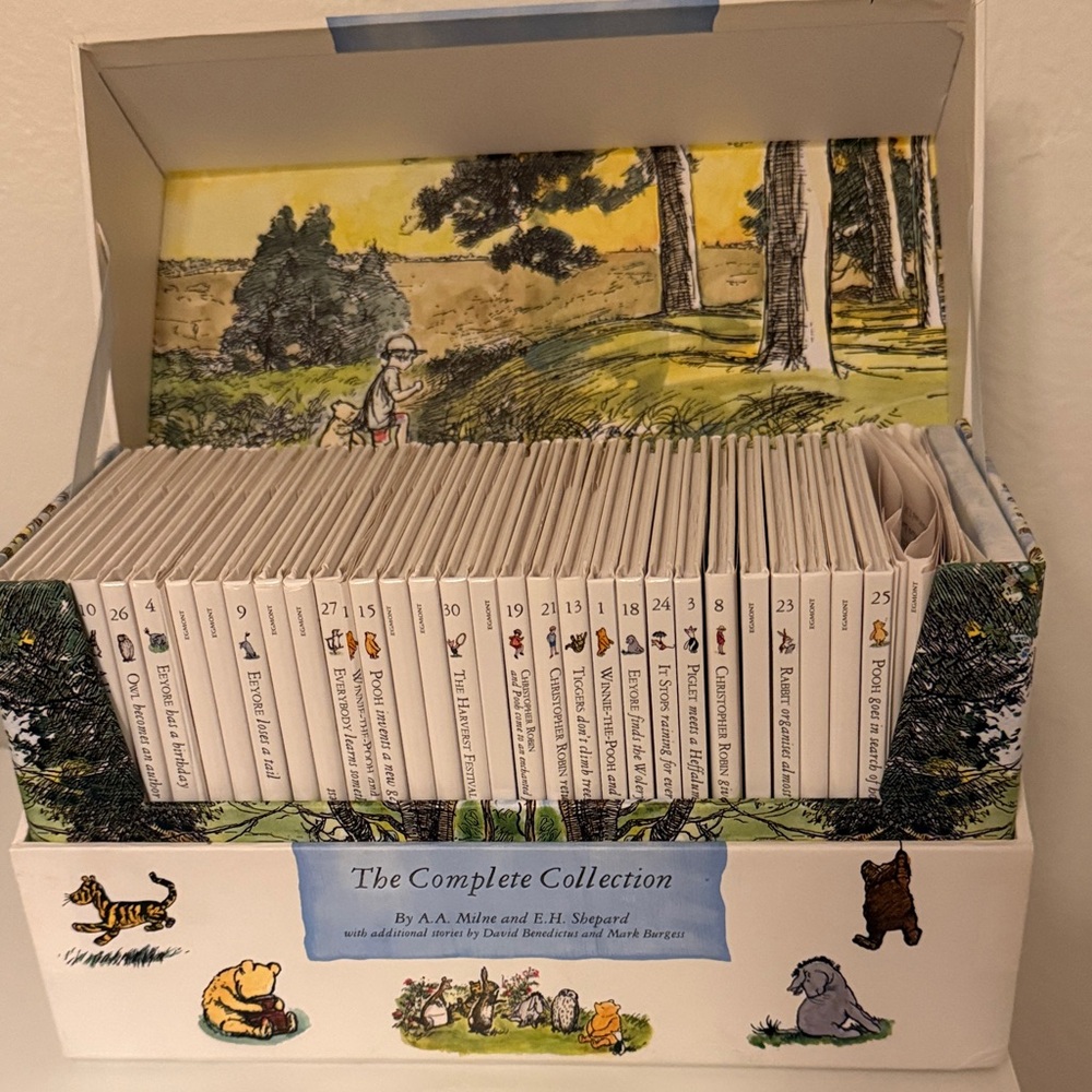 Winnie the Pooh Complete Collection Box Set - Picture 2 of 6